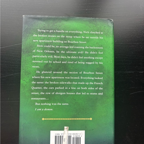 Sherrilyn Kenyon - Infamous - Picture 2 of 2